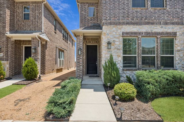 12826 Perrin Lane, Farmers Branch, TX 75234