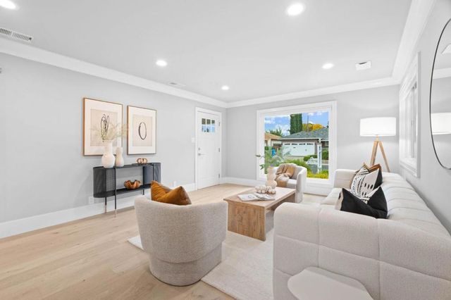 631 Wilson Court, Santa Clara, CA 95051