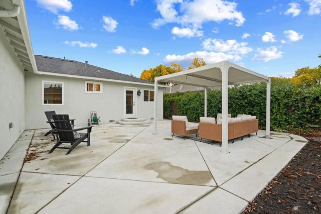 631 Wilson Court, Santa Clara, CA 95051