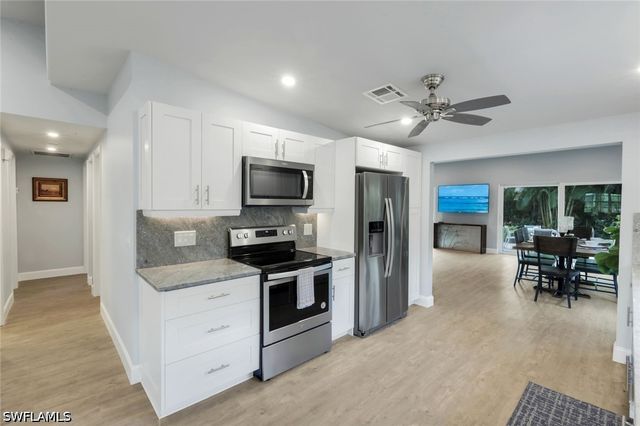 630 109TH AVE N, Naples, FL 34108