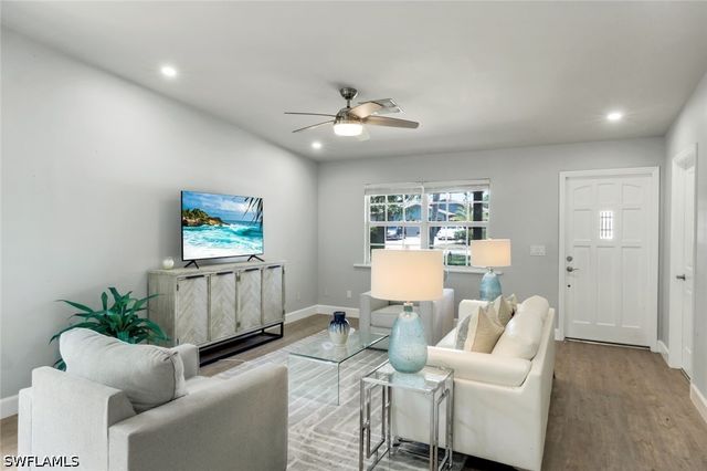630 109TH AVE N, Naples, FL 34108