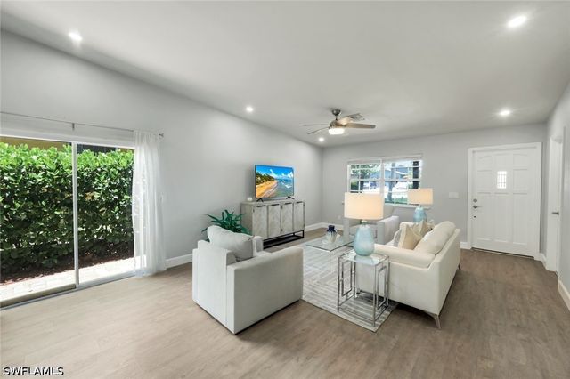 630 109TH AVE N, Naples, FL 34108
