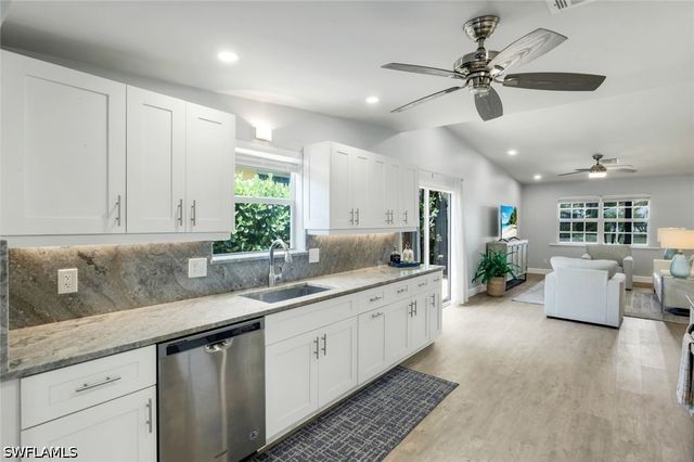 630 109TH AVE N, Naples, FL 34108