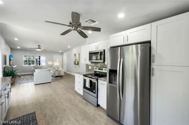 630 109TH AVE N, Naples, FL 34108