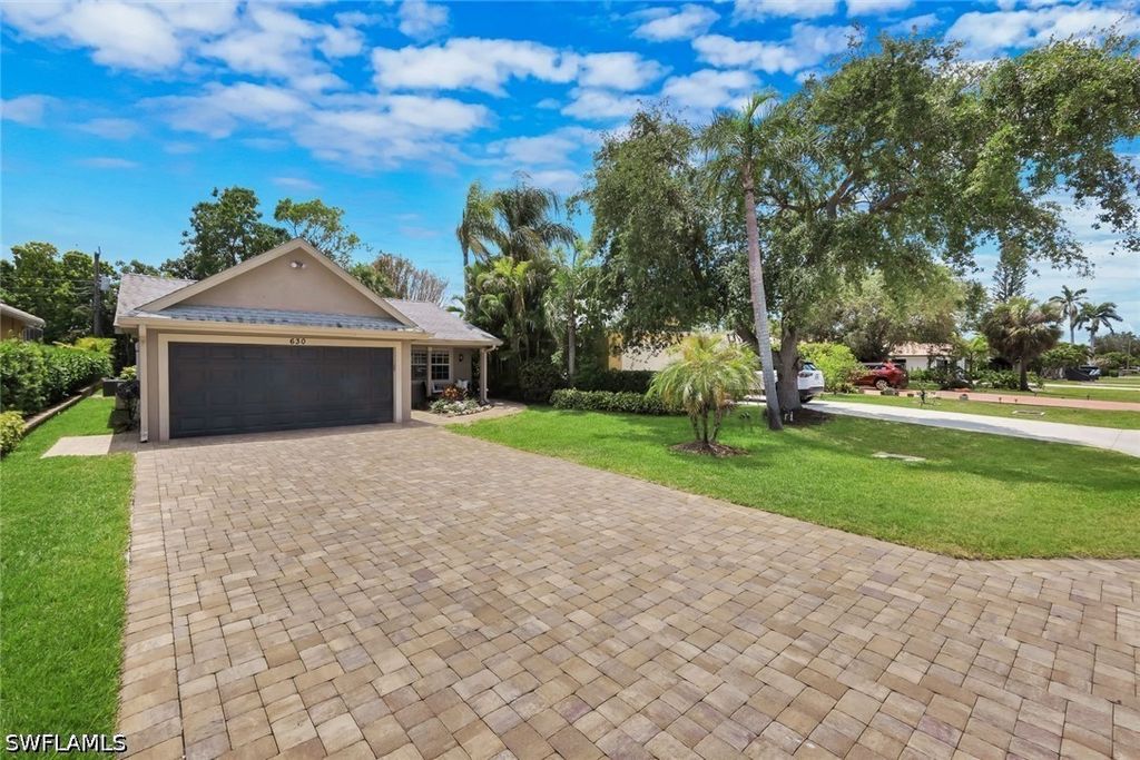 630 109TH AVE N, Naples, FL 34108