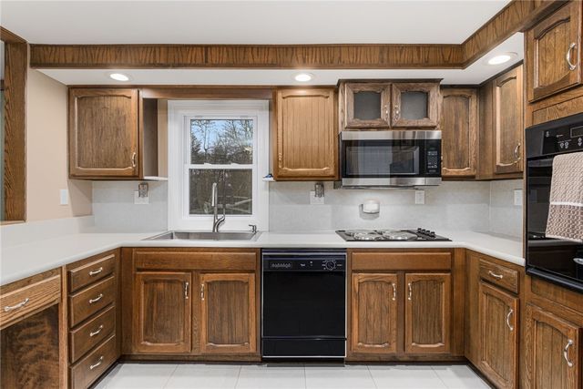 2800 South County Trail, South Kingstown, RI 02892