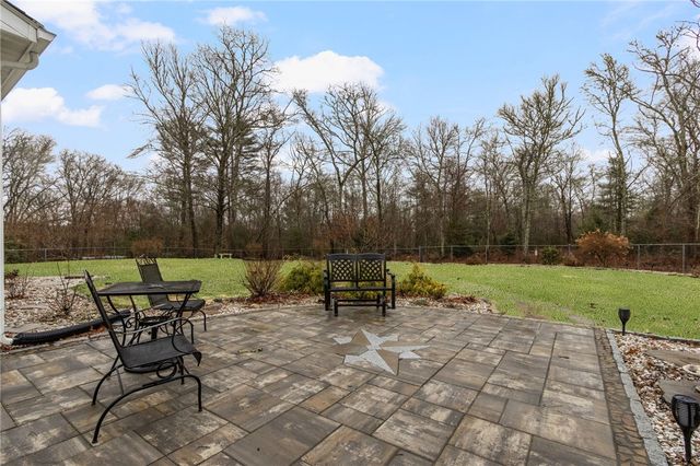 2800 South County Trail, South Kingstown, RI 02892