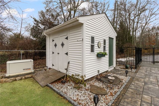 2800 South County Trail, South Kingstown, RI 02892