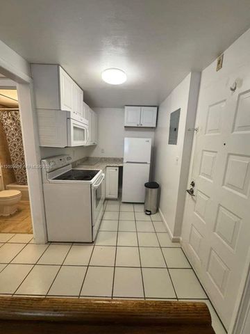 7000 NW 186th St 4-126A, Hialeah, FL 33015