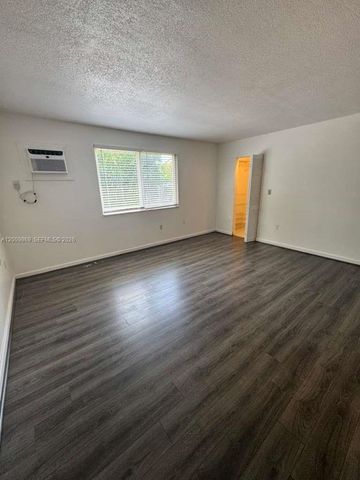 7000 NW 186th St 4-126A, Hialeah, FL 33015