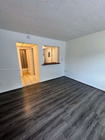 7000 NW 186th St 4-126A, Hialeah, FL 33015