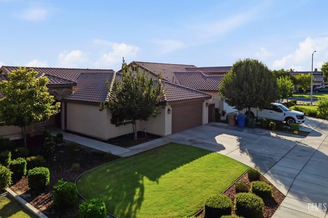 7125 Cattail Creek Way, Bakersfield, CA 93311
