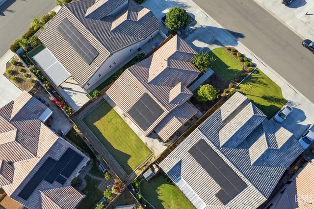 7125 Cattail Creek Way, Bakersfield, CA 93311