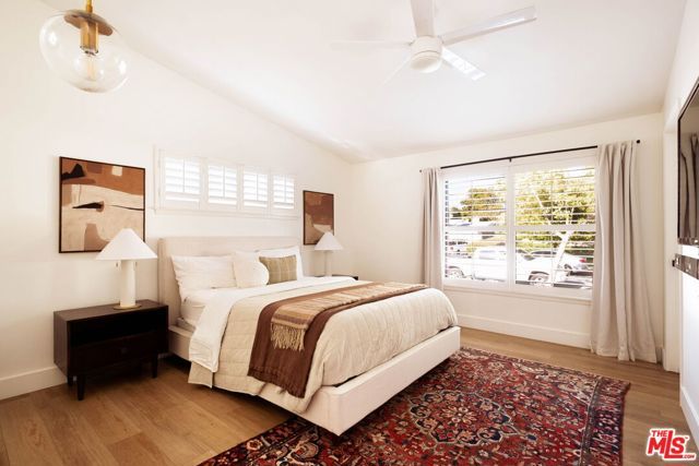 4735 Degovia Avenue, Woodland Hills (los Angeles), CA 91364