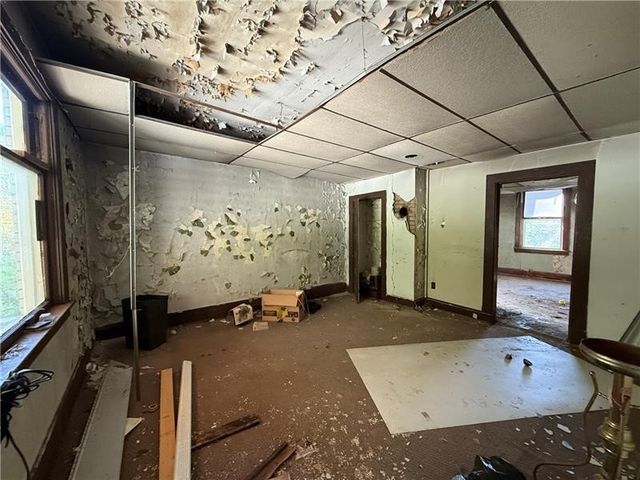 189 Beaver St, Leetsdale, PA 15056