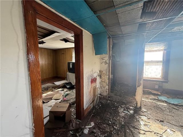 189 Beaver St, Leetsdale, PA 15056