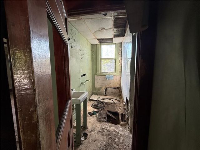 189 Beaver St, Leetsdale, PA 15056