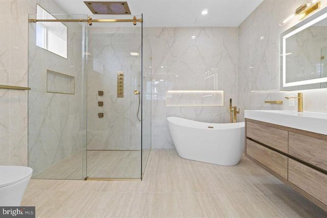 101 S BATON ROUGE AVE, Ventnor City, NJ 08406