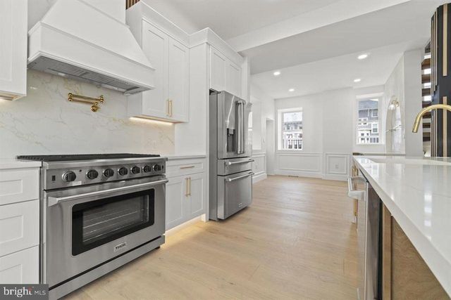 101 S BATON ROUGE AVE, Ventnor City, NJ 08406