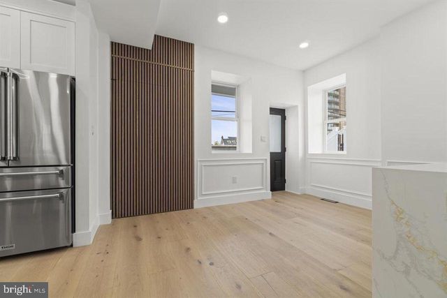 101 S BATON ROUGE AVE, Ventnor City, NJ 08406