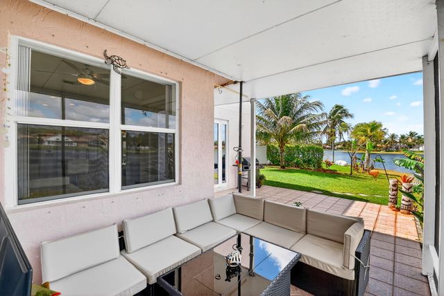 7948 La Rose Court, Greenacres, FL 33467