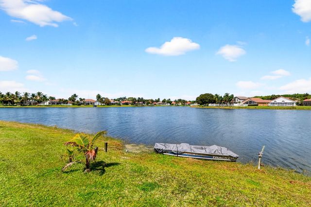 7948 La Rose Court, Greenacres, FL 33467