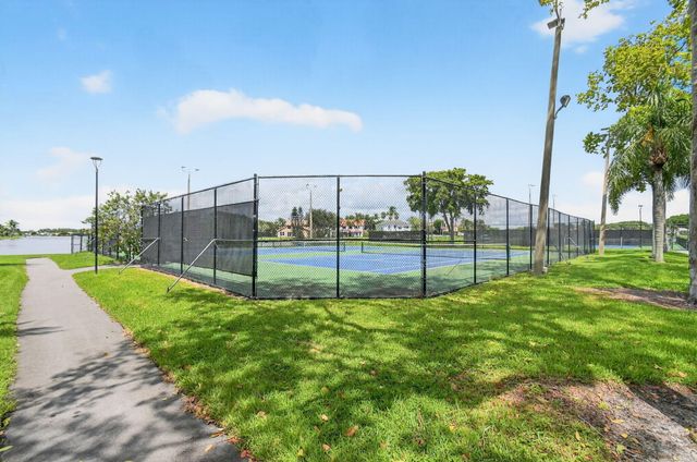 7948 La Rose Court, Greenacres, FL 33467