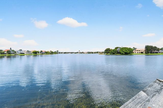 7948 La Rose Court, Greenacres, FL 33467