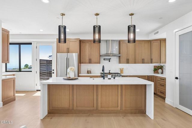 5527 Kamet Court, Ventura, CA 93003