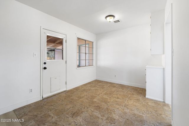 501 N Taylor Avenue, Winslow, AZ 86047