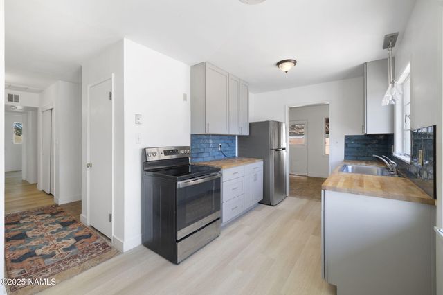 501 N Taylor Avenue, Winslow, AZ 86047