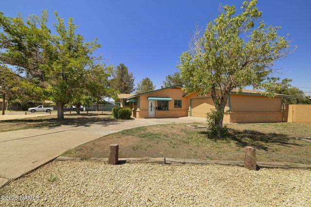 501 N Taylor Avenue, Winslow, AZ 86047