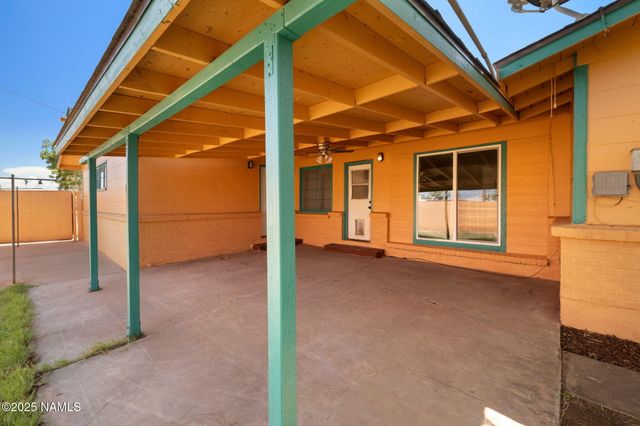 501 N Taylor Avenue, Winslow, AZ 86047