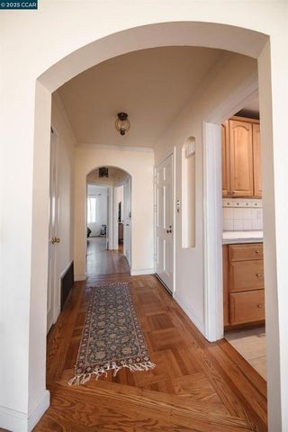 2624 Ortega Street, San Francisco, CA 94122