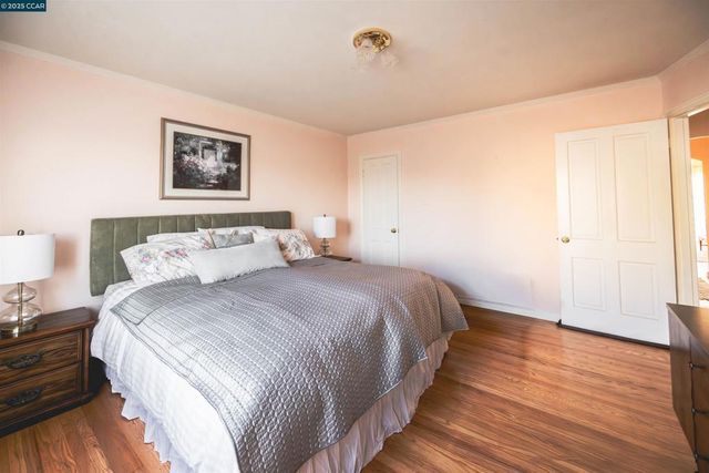 2624 Ortega Street, San Francisco, CA 94122