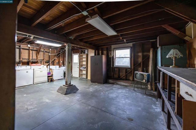 2624 Ortega Street, San Francisco, CA 94122