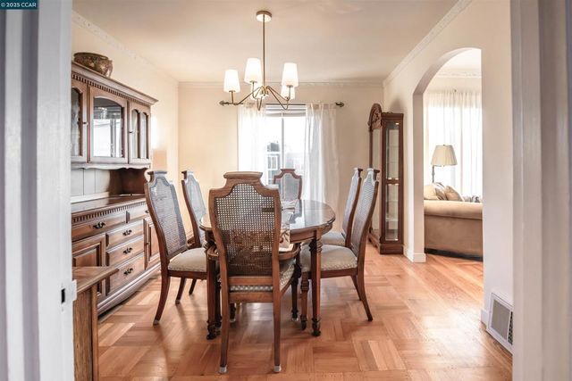 2624 Ortega Street, San Francisco, CA 94122