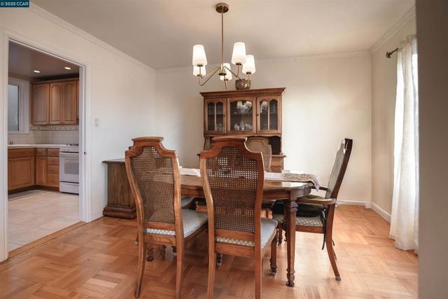 2624 Ortega Street, San Francisco, CA 94122