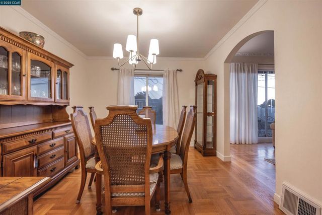 2624 Ortega Street, San Francisco, CA 94122