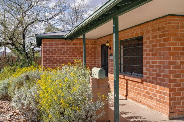 2725 E Glenn Street, Tucson, AZ 85716