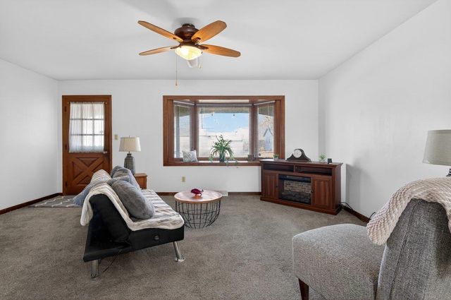 1543 Wakonda Drive, Waterloo, IA 50703