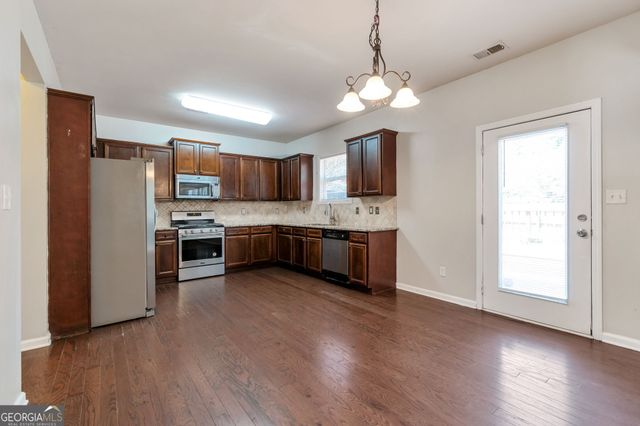214 Farm Manor Court, Lawrenceville, GA 30045