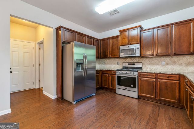 214 Farm Manor Court, Lawrenceville, GA 30045