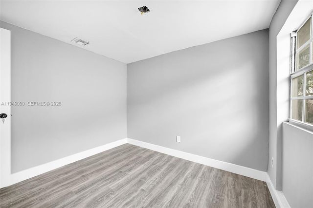 645 NE 149th St 645, Miami, FL 33161