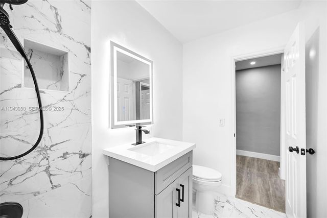 645 NE 149th St 645, Miami, FL 33161