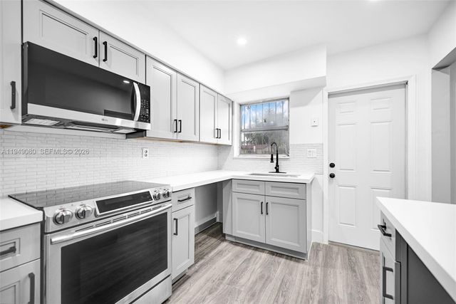 645 NE 149th St 645, Miami, FL 33161