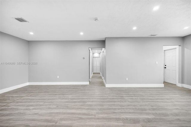 645 NE 149th St 645, Miami, FL 33161