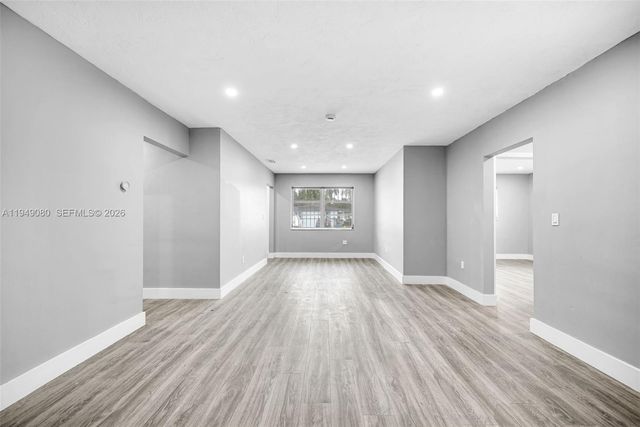 645 NE 149th St 645, Miami, FL 33161