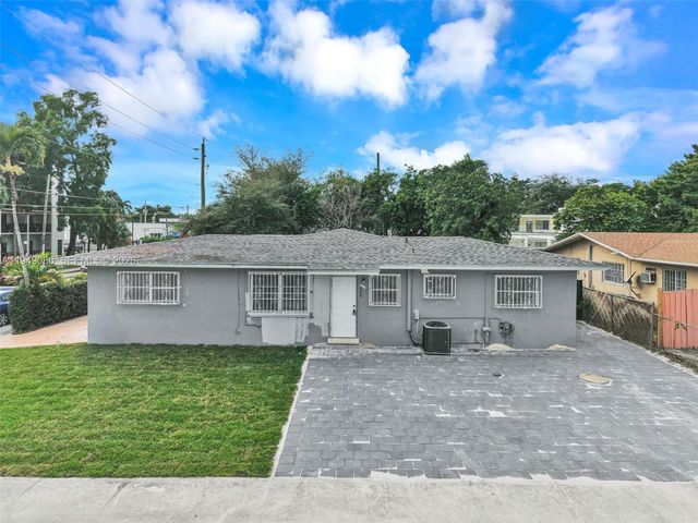 645 NE 149th St 645, Miami, FL 33161