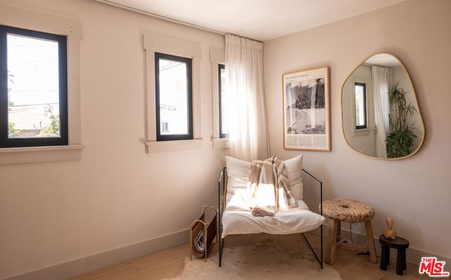 1715 S Kingsley Drive, Los Angeles, CA 90006